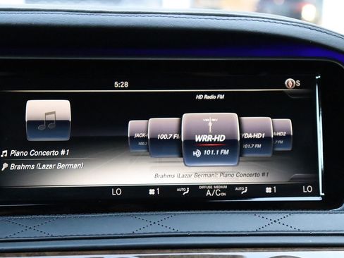 Used 2016 Mercedes-Benz Maybach S 600 image 33