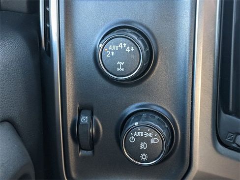 Used 2017 Chevrolet Silverado 1500 LT w/ All Star Edition image 18