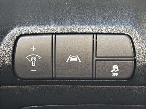 Certified 2023 Hyundai Elantra SEL w/ Convenience Package image 23