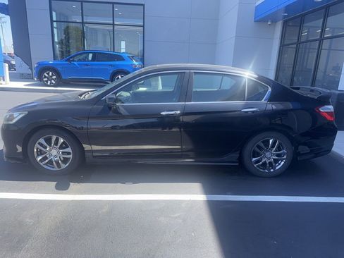 Used 2014 Honda Accord EX image 4