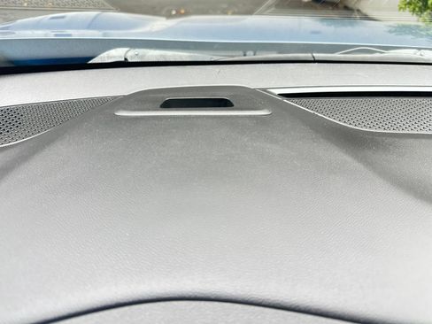 Used 2025 Chevrolet Equinox LT image 34