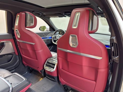 Used 2023 BMW 740i w/ Parking Assistance Package RWD image 47