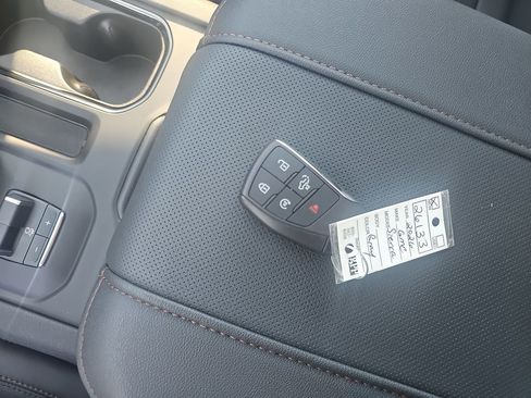 New 2026 GMC Sierra 1500 AT4 w/ Technology Package AWD/4WD image 29