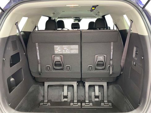 New 2026 Kia Carnival FWD image 8
