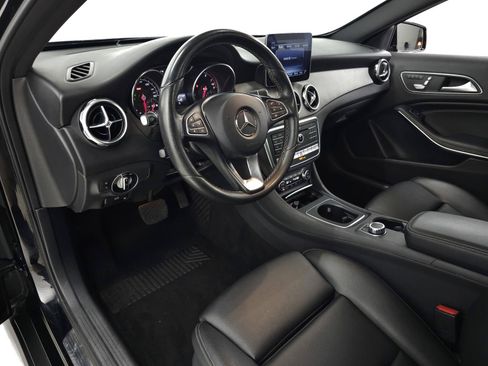 Used 2018 Mercedes-Benz GLA 250 4MATIC image 13
