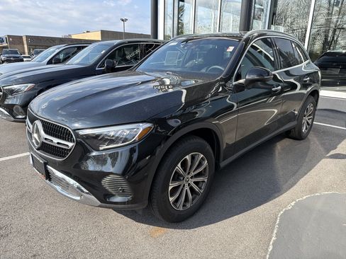 Used 2026 Mercedes-Benz GLC 300 4MATIC image 4