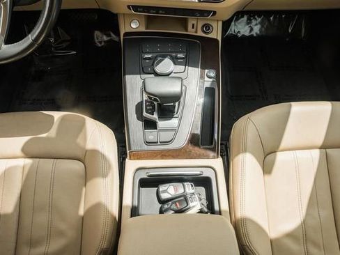 Used 2019 Audi Q5 2.0T Premium w/ Convenience Package image 29