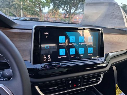 New 2026 Volkswagen Atlas SE FWD image 9