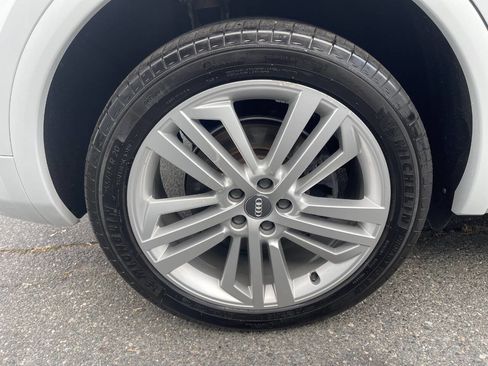 Used 2019 Audi Q5 2.0T Premium Plus w/ Premium Plus Package image 14