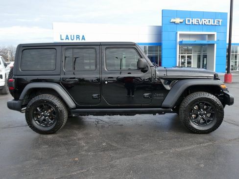 Used 2020 Jeep Wrangler Unlimited Sport image 4