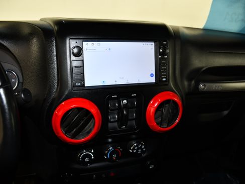 Used 2011 Jeep Wrangler Unlimited Sport AWD/4WD image 33