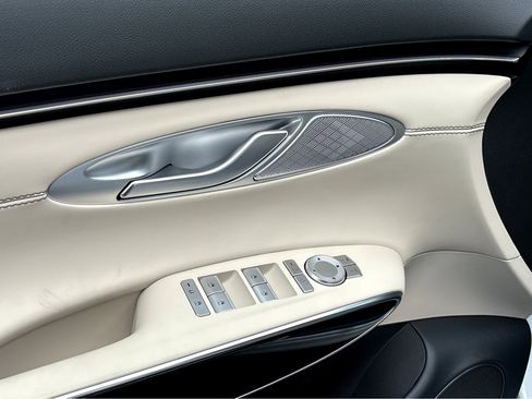 New 2026 Genesis GV70 2.5T image 27