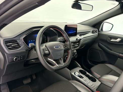 Used 2025 Ford Escape ST-Line FWD image 4