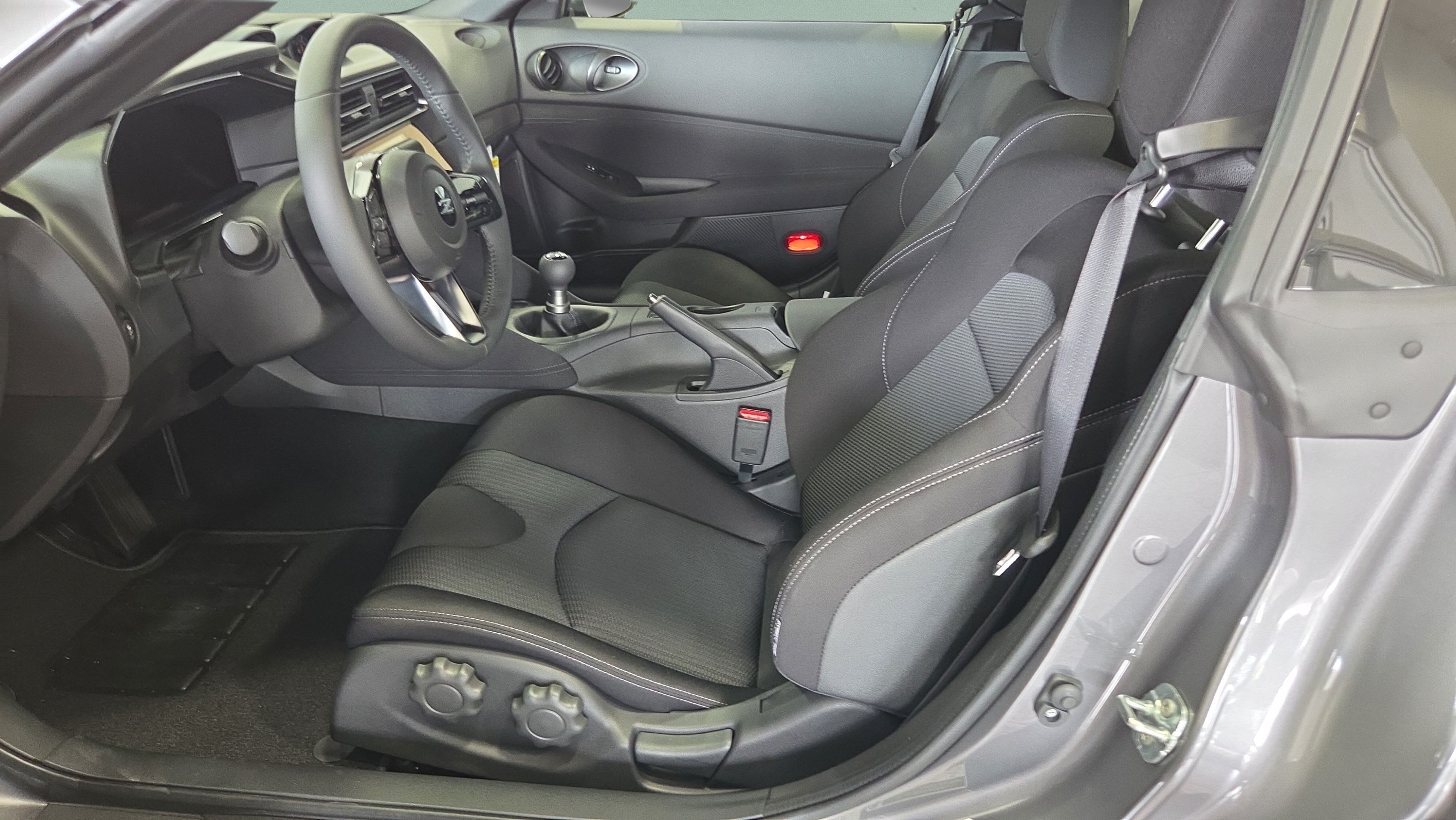 New 2027 Nissan Z Performance w/ Essentials Package (Sport) RWD image 9