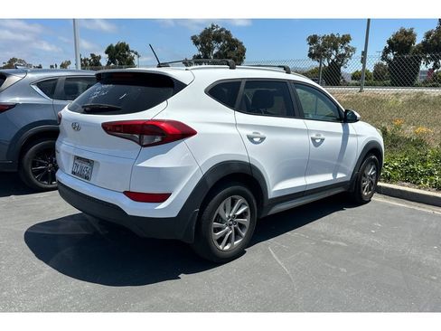 Used 2017 Hyundai Tucson SE w/ SE Popular Package 02 FWD image 5