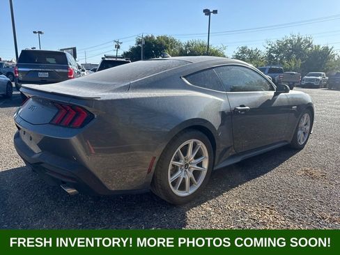 Used 2025 Ford Mustang GT Premium RWD image 2