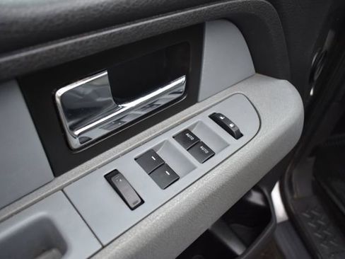 Used 2014 Ford F150 XLT image 17