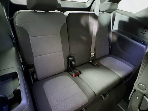 Used 2023 Chevrolet Traverse LT AWD/4WD image 26