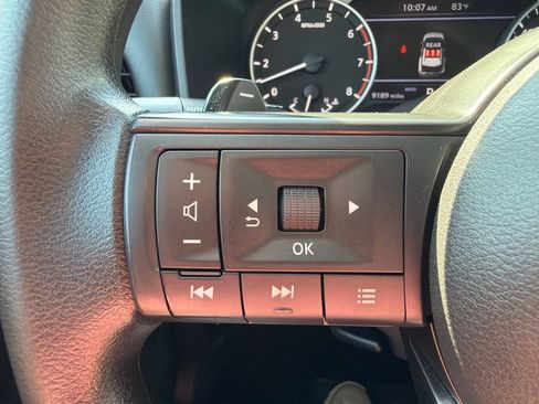 Used 2023 Nissan Rogue S AWD/4WD image 12