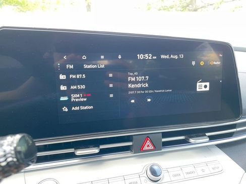 New 2025 Hyundai Elantra Limited image 41