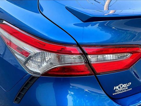 Used 2018 Toyota Camry SE w/ Audio Package FWD image 29