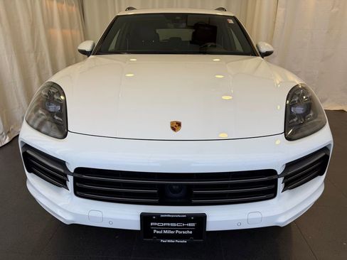 Used 2022 Porsche Cayenne Platinum Edition AWD/4WD image 6