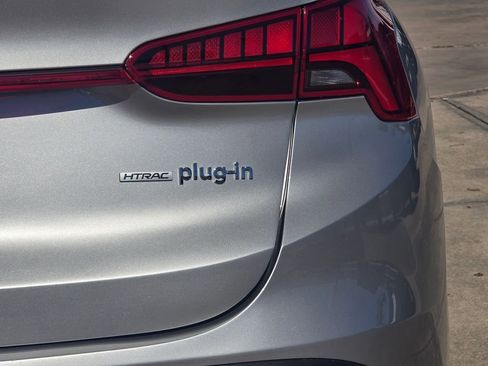 Used 2023 Hyundai Santa Fe Limited image 31