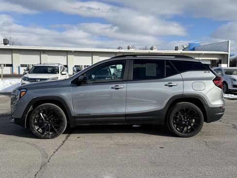 Certified 2023 GMC Terrain SLE w/ Driver Convenience Package image 8