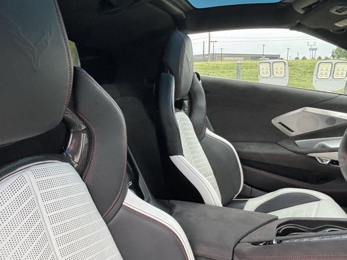 Used 2023 Chevrolet Corvette Stingray Premium Cpe RWD image 34