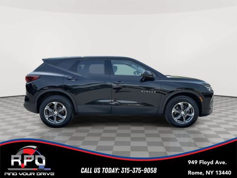 Used 2023 Chevrolet Blazer LT AWD/4WD image 6