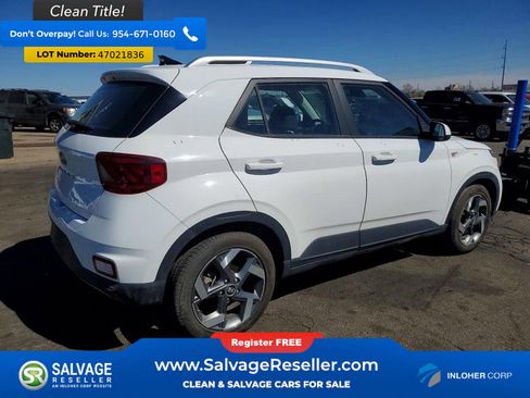 Used 2021 Hyundai Venue SEL FWD image 4