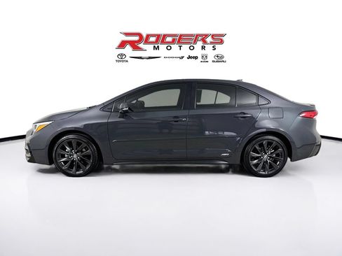Certified 2026 Toyota Corolla SE AWD/4WD image 9