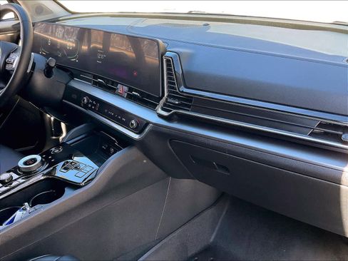 Used 2023 Kia Sportage EX image 14