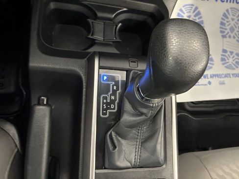 Used 2023 Toyota Tacoma SR5 AWD/4WD image 42