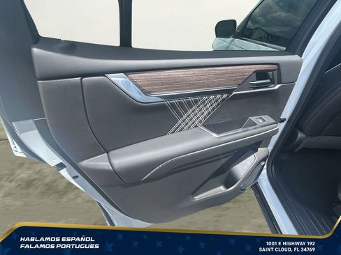 New 2026 GMC Acadia Denali w/ Super Cruise Package FWD image 23