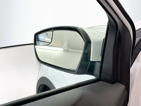 Used 2017 Ford Escape SE image 16