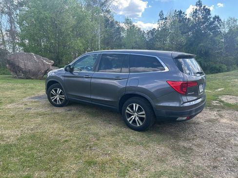 Used 2017 Honda Pilot EX-L image 3