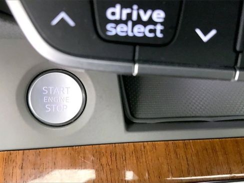 Certified 2021 Audi Q5 2.0T Premium Plus w/ Premium Plus Package image 32