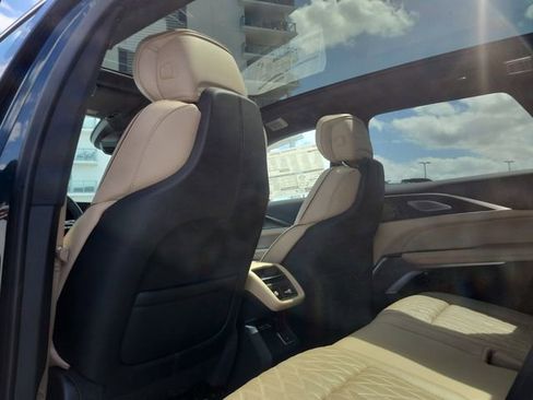 New 2026 Cadillac Lyriq Signature Luxury w/ Nappa Leather Package RWD image 24