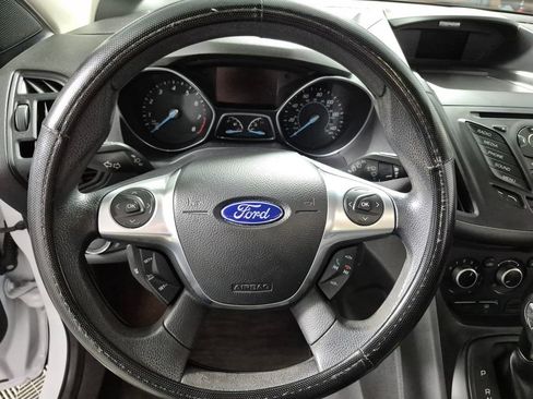 Used 2014 Ford Escape S FWD image 11