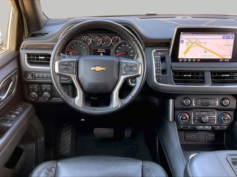 Used 2021 Chevrolet Suburban LT w/ Rear Media and Nav Package AWD/4WD image 7