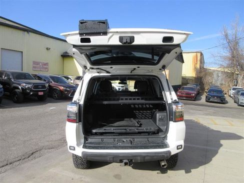 Used 2018 Toyota 4Runner TRD Pro image 5