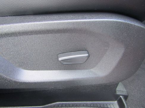Used 2024 Ford Edge ST-Line AWD/4WD image 17