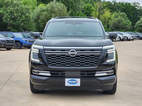 Used 2025 Nissan Armada Platinum Reserve RWD image 2