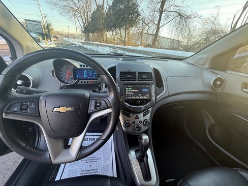 Used 2015 Chevrolet Sonic LTZ image 17