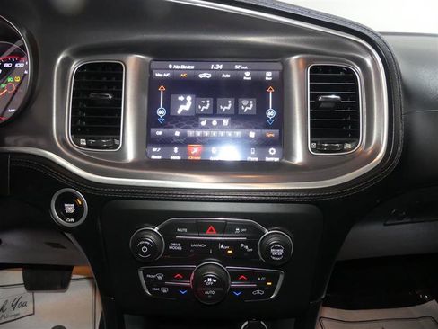 Used 2019 Dodge Charger Scat Pack w/ Dynamics Package RWD image 36