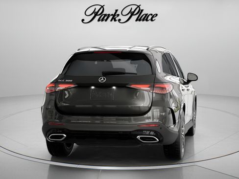 Used 2026 Mercedes-Benz GLC 300 image 18