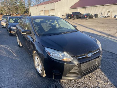 Used 2013 Ford Focus SE FWD image 7