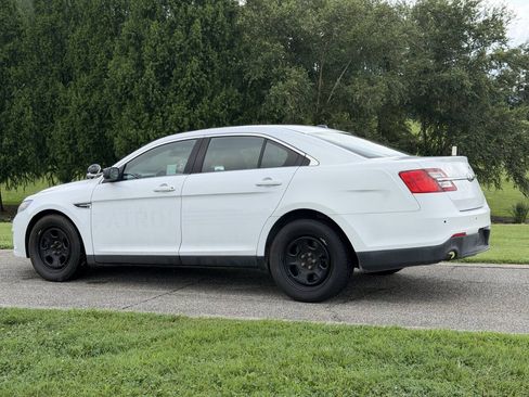 Used 2014 Ford Taurus Police Interceptor AWD image 8