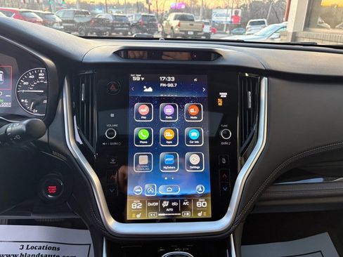 Used 2020 Subaru Outback Limited image 29